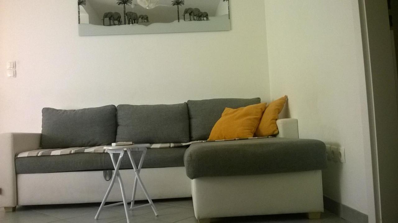אומיס Apartman Renata מראה חיצוני תמונה